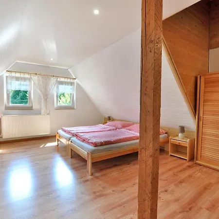 Holiday home Ubytovani U Krakonose Lampertice