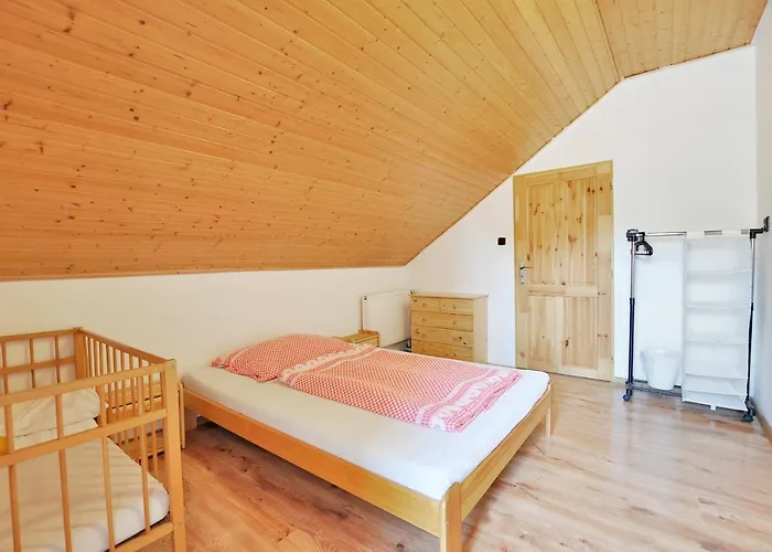 Ferienhaus Ubytovani U Krakonose Lampertice
